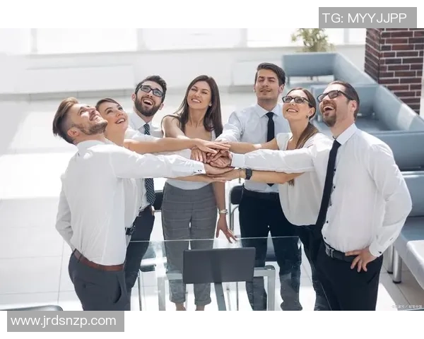 杭州足球队的团队协作探讨与发展之路分析